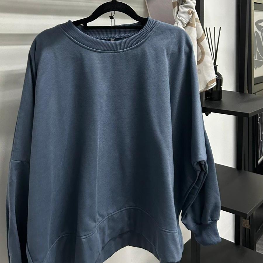 Oversized Jumper [CG Curated Series]