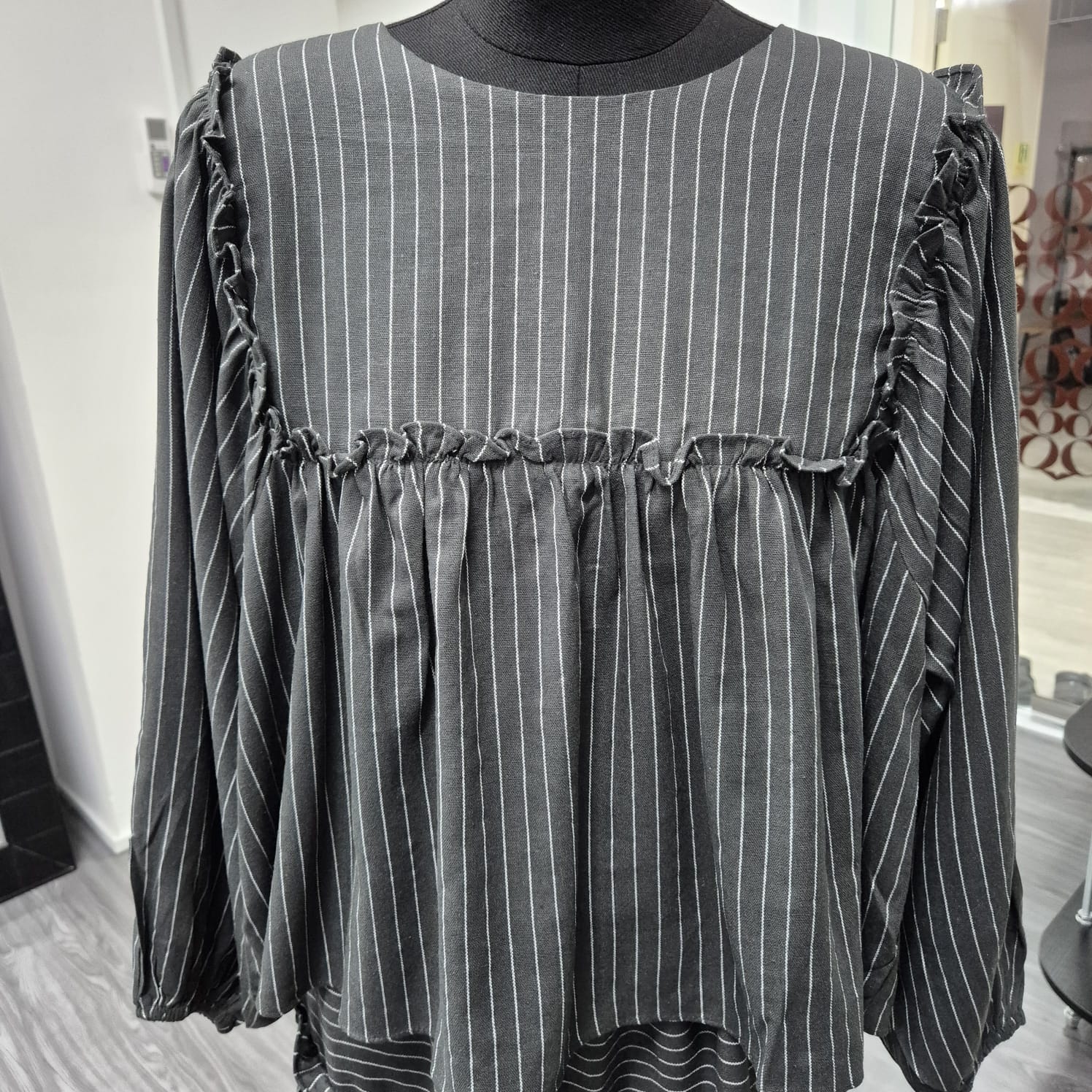 Serina Cropped Blouse (CGLABEL - Coarse Linen)