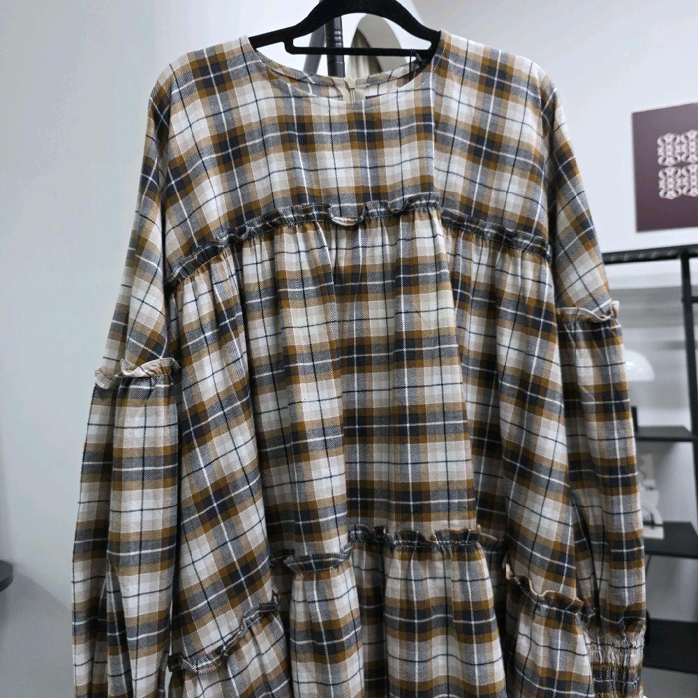 Santorini Ruffles Blouse (CGLABEL - Flannel)