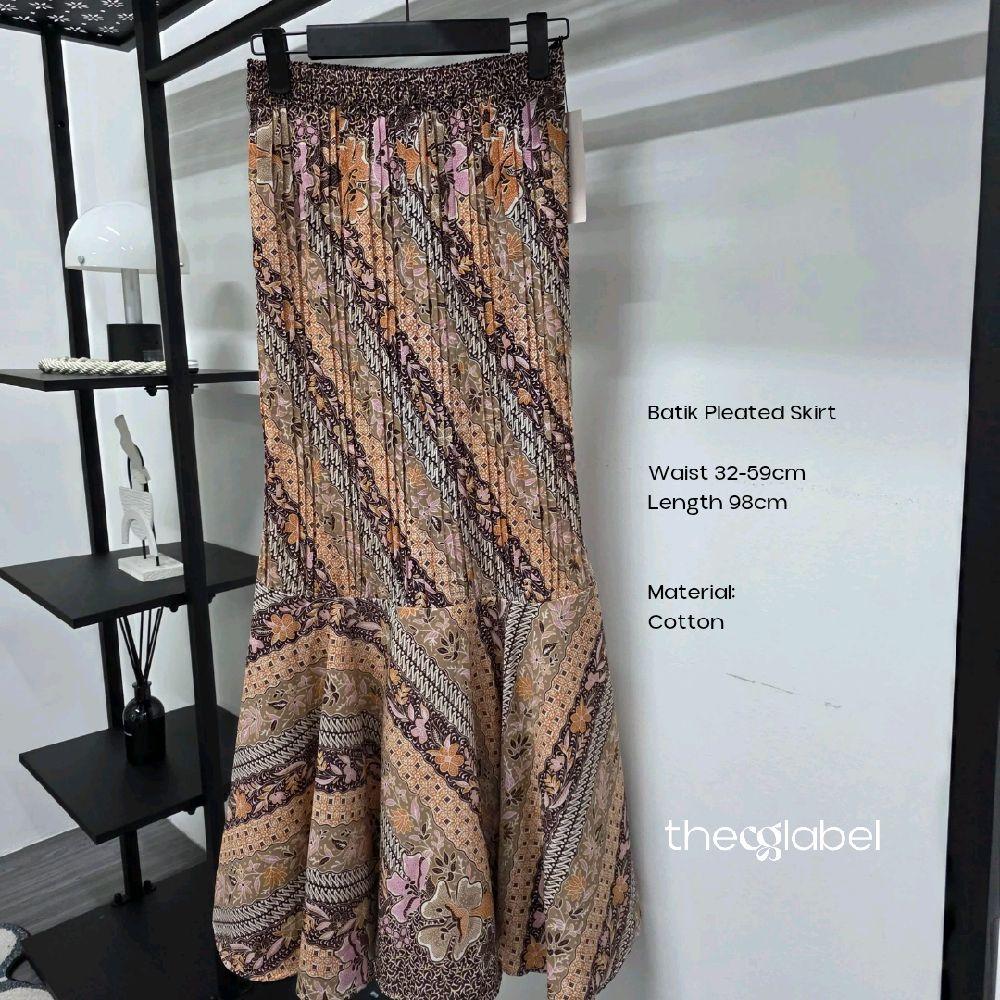 Pleated Batik Skirt - CG Curated Raya