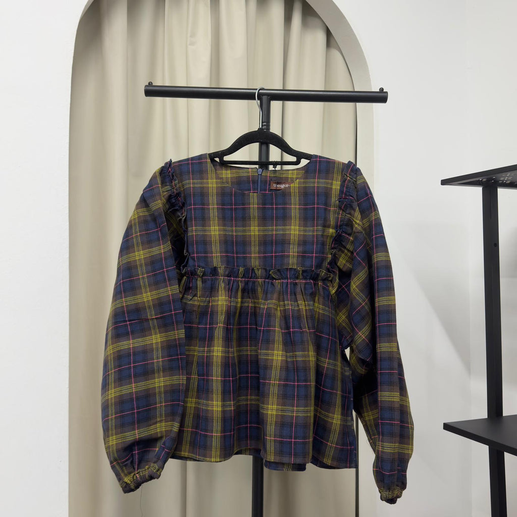Serina Cropped Blouse (CGLABEL - Flannel)