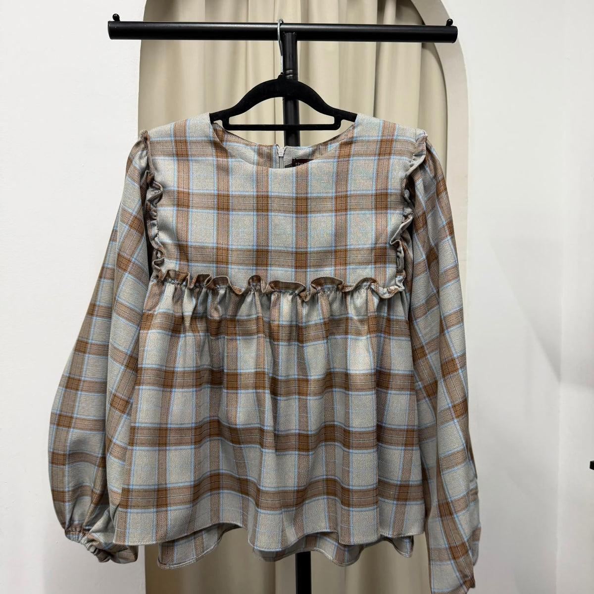 Serina Cropped Blouse (CGLABEL - Flannel)