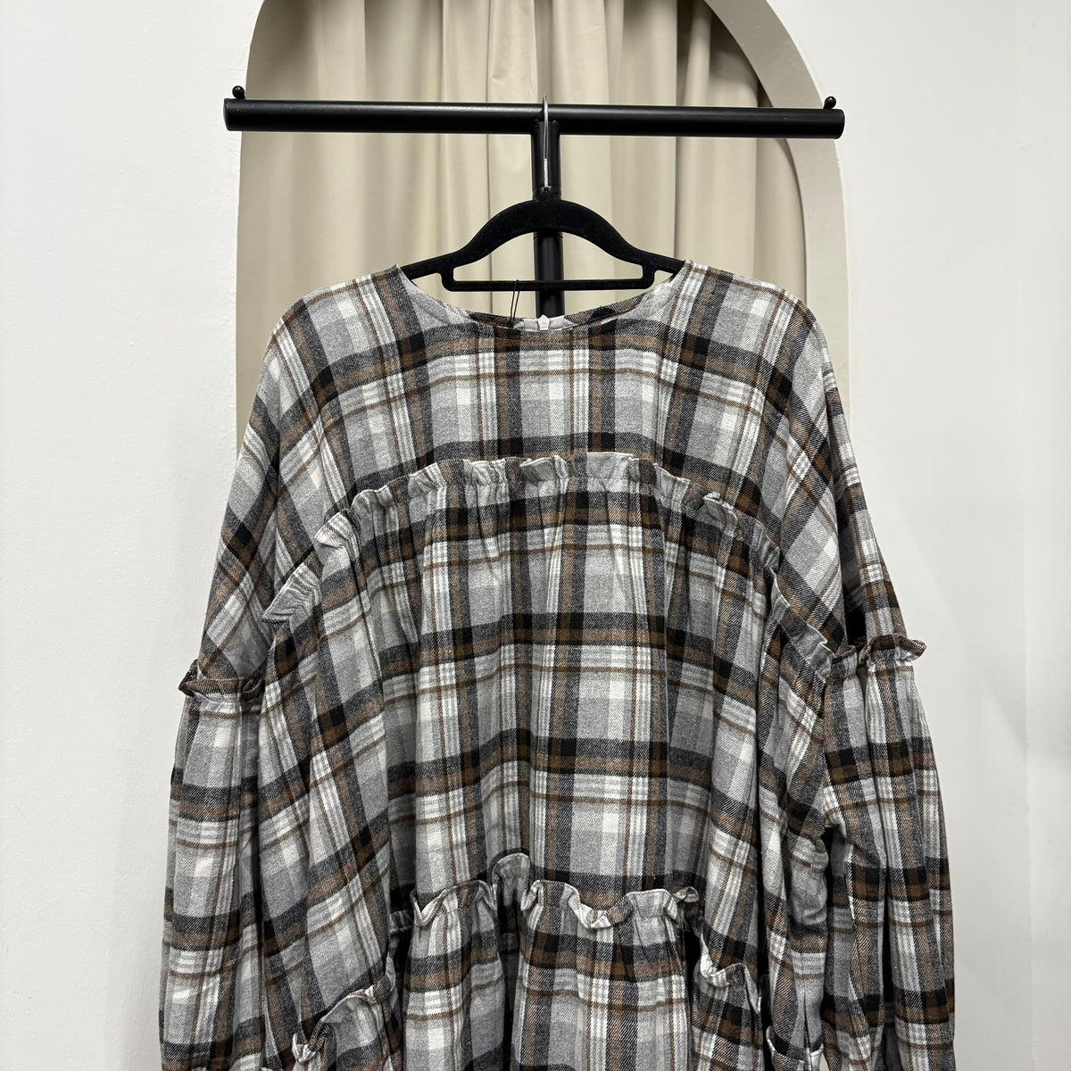 Santorini Ruffles Blouse (CGLABEL - Flannel)