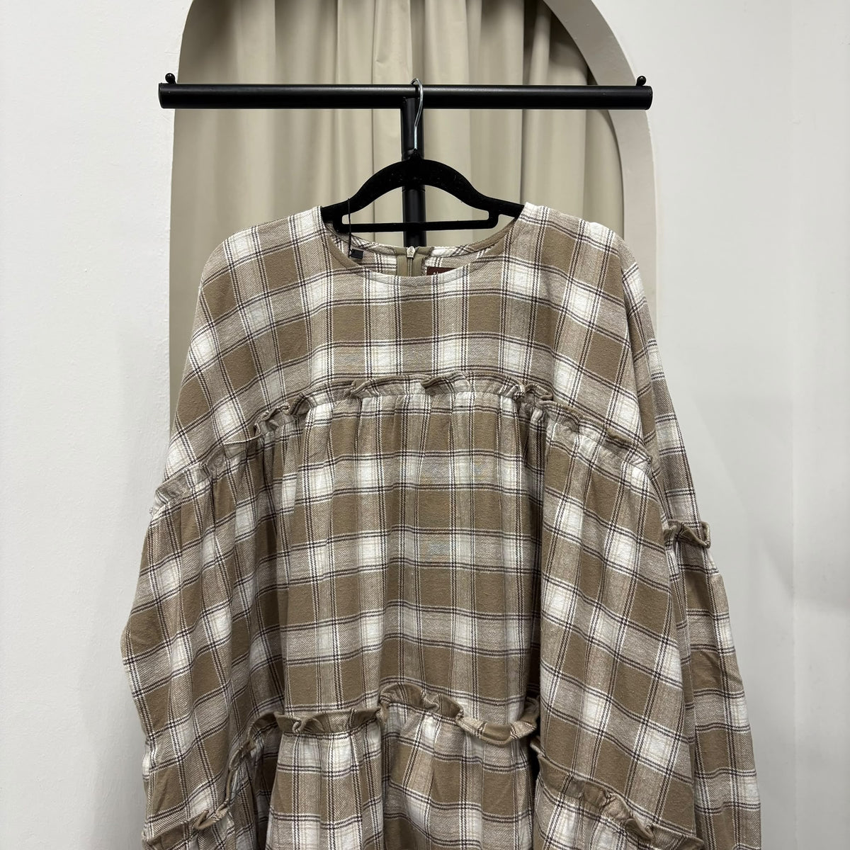 Santorini Ruffles Blouse (CGLABEL - Flannel)