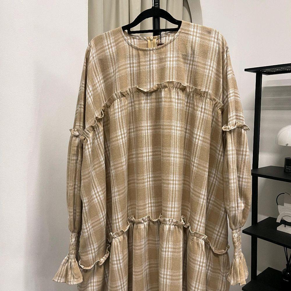 Santorini Ruffle Dress (CGlabel - Flannel)