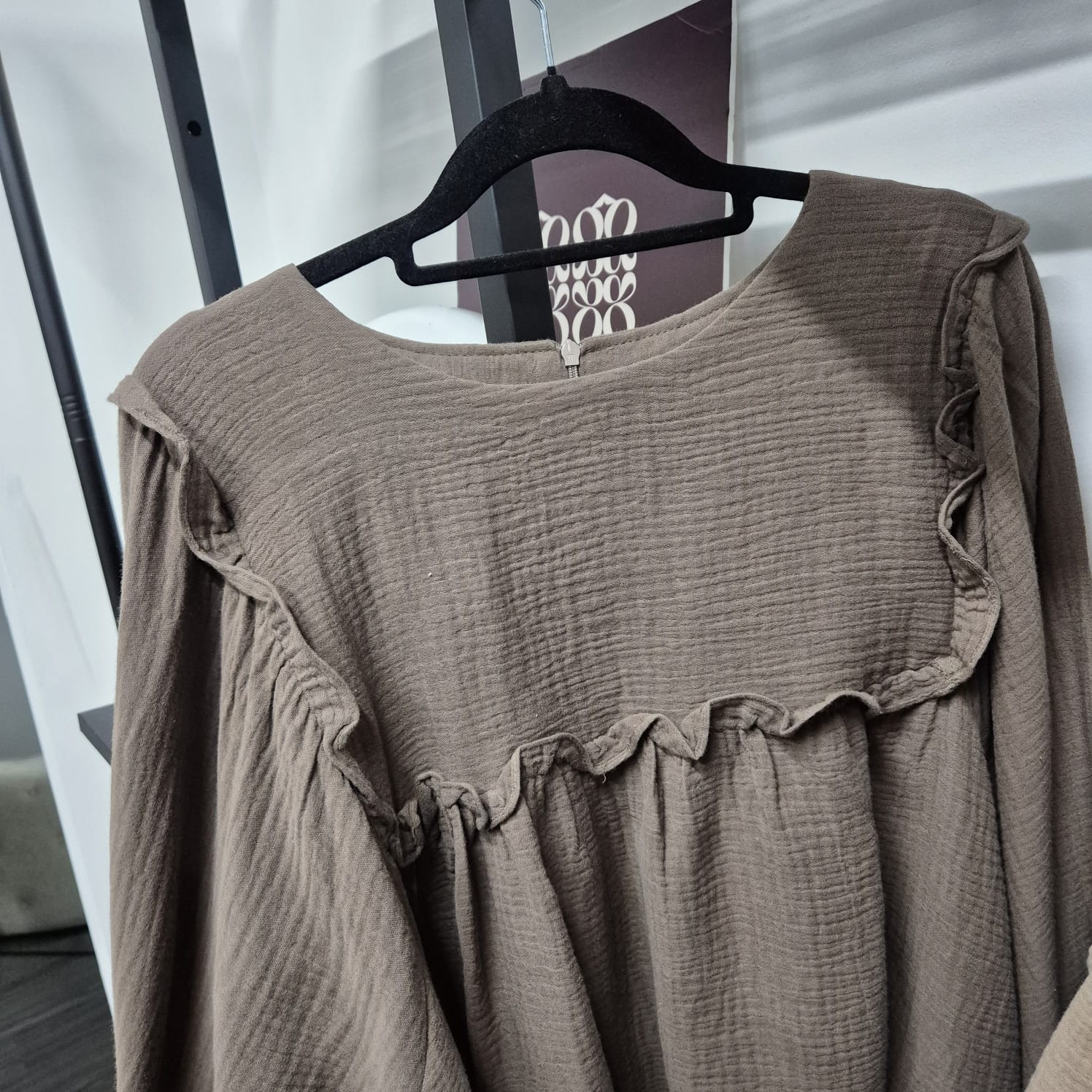Serina Cropped Blouse (CGLABEL - Cotton Foam)
