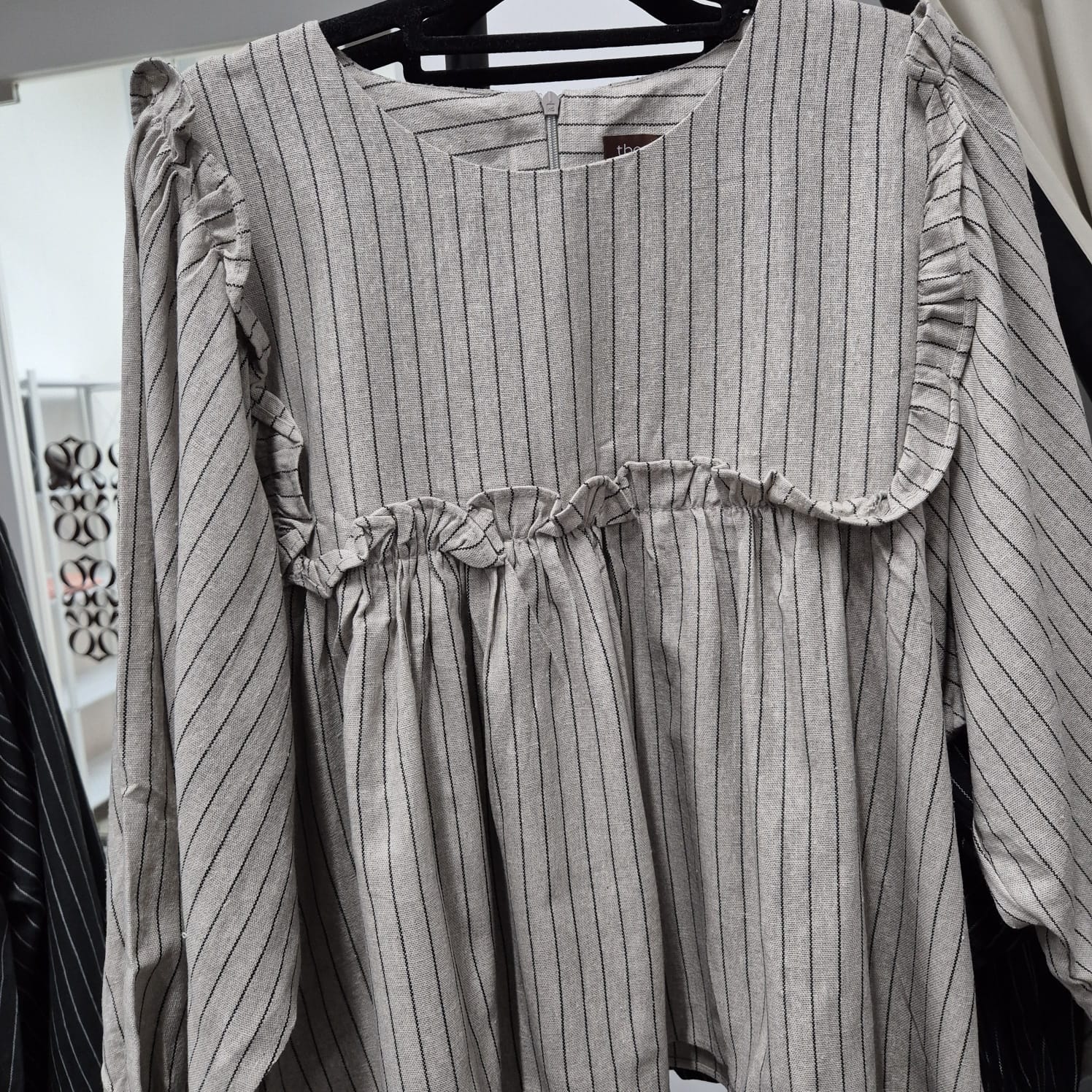 Serina Cropped Blouse (CGLABEL - Coarse Linen)
