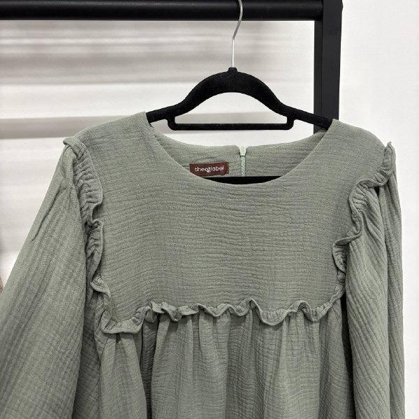 Serina Cropped Blouse (CGLABEL - Cotton Foam)