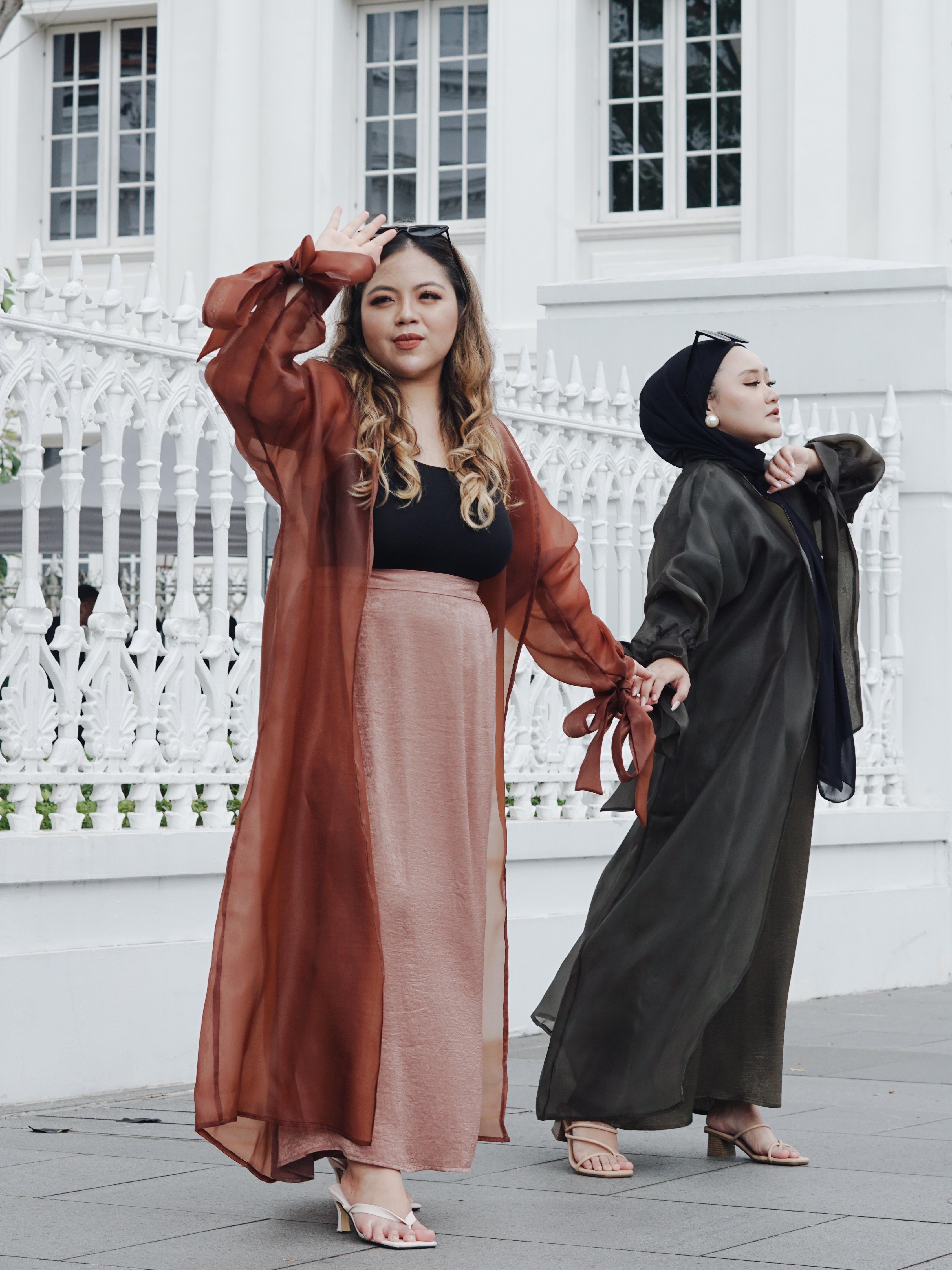 Katrina Abaya (THECGLABEL - Raya '23 series)